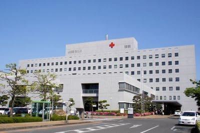 Hospitalisation hôpital clinique urgences ordonnance médecin hospice